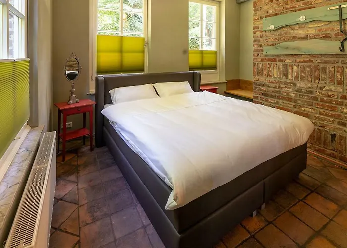 Historisches Forsthaus Im Tiergarten Hotel